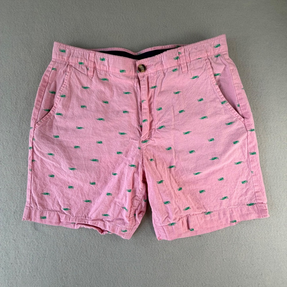 Crown & Ivy Mens 34 Pink Green Alligator Motion Flex Chino Shorts Preppy Summer